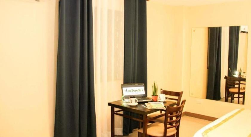 Time Travellers Hotel Manila Esterno foto