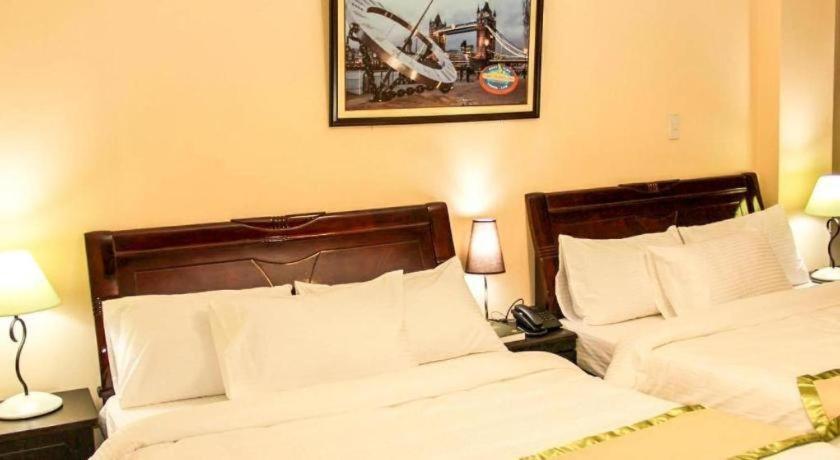 Time Travellers Hotel Manila Esterno foto